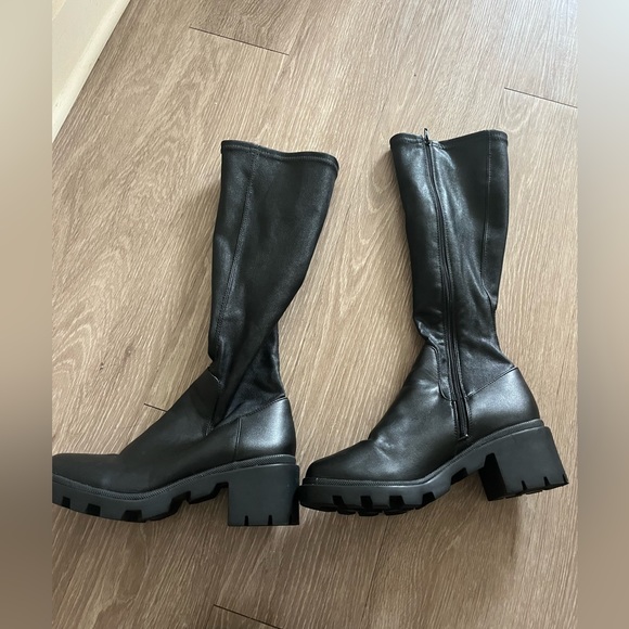 Steve Madden Aberdeen Boots - Picture 2 of 4